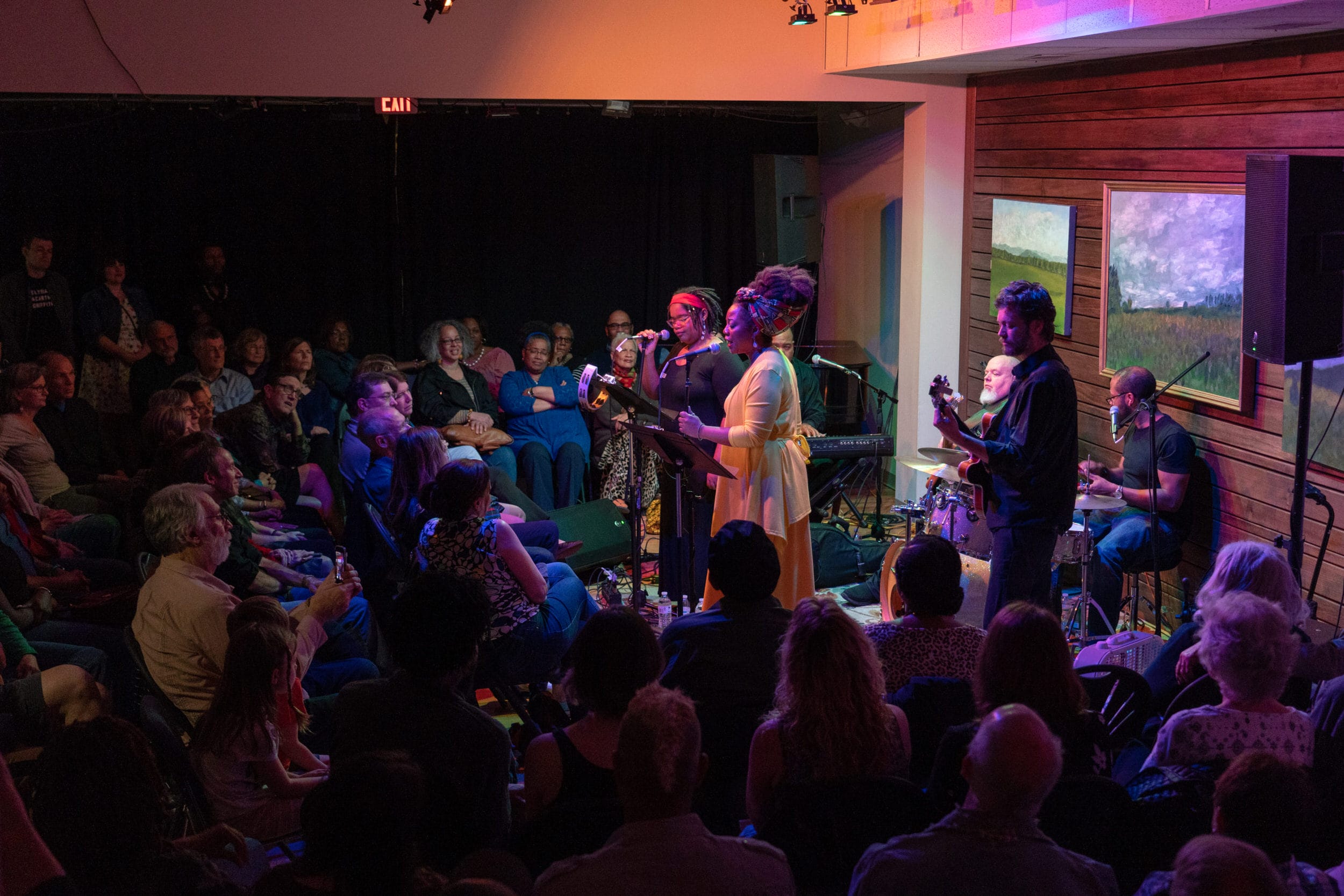 Concert in The Front Porch Concert in The Front Porch